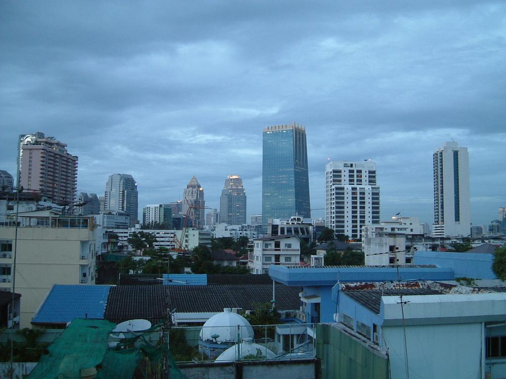 The Boss'S Place Sathorn Bangkok Luaran gambar